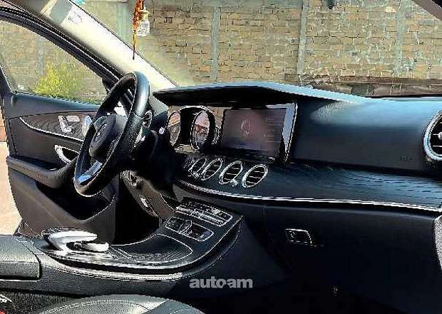 Mercedes-Benz E 300 2017 — լուսանկար 10