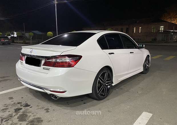 Honda Accord 2016 — фото 6