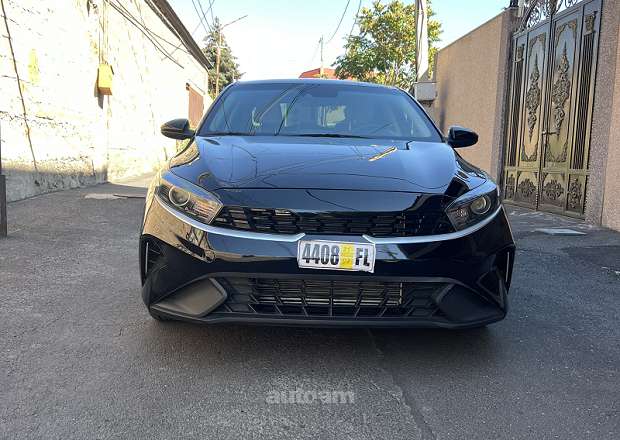 Kia Forte 2023 — photo 9
