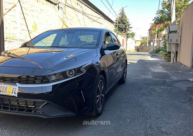 Kia Forte 2023 — photo 10