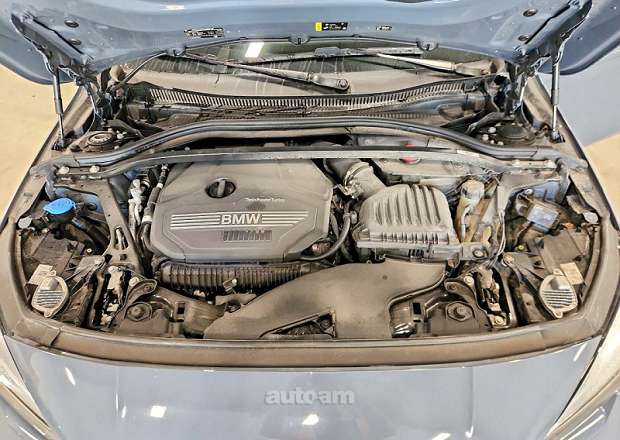 BMW 228