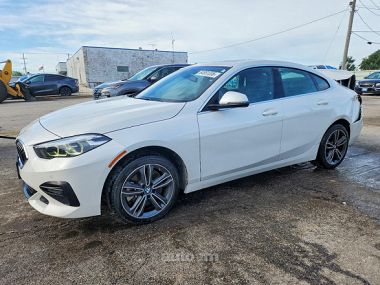 BMW 228  2021 