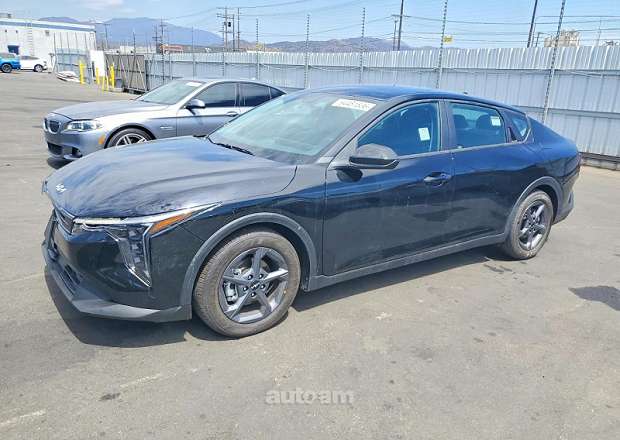 Kia K4