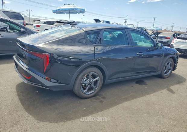 Kia K4