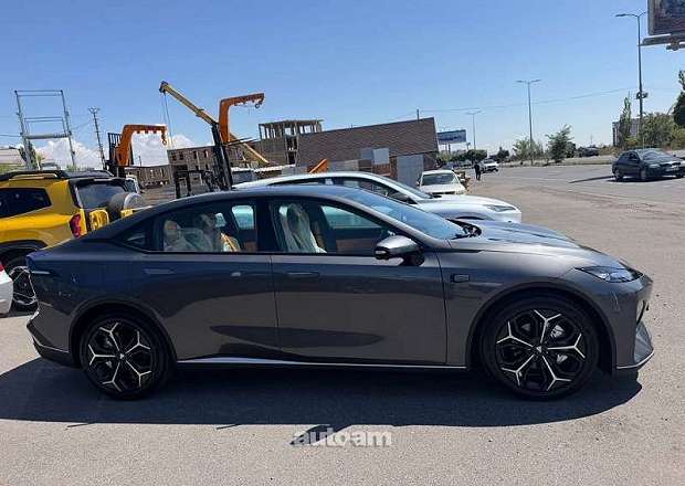 Changan Deepal SL03