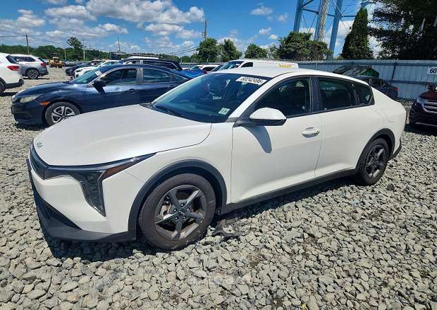 Kia K4