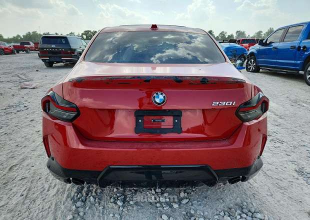 BMW 228