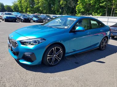BMW 228  2024 