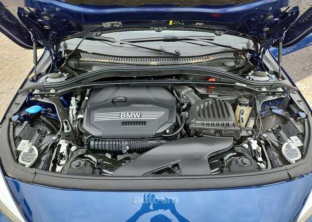 BMW 228