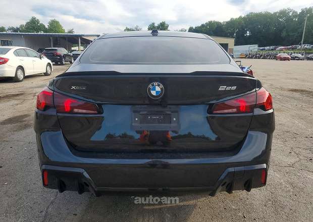 BMW 228