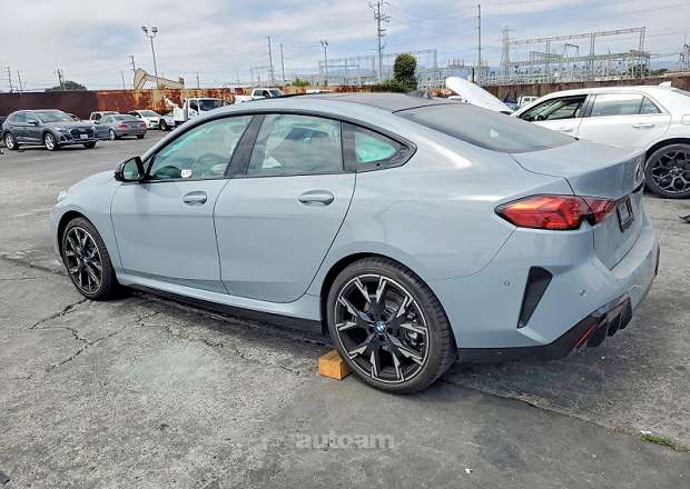 BMW 228