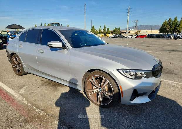 BMW 330