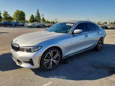 BMW 330  2021 