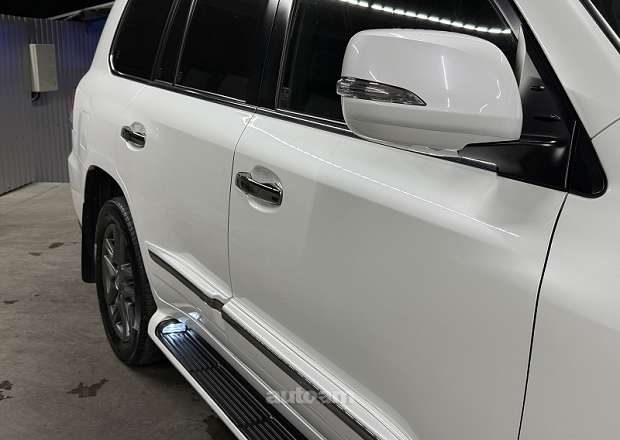 Lexus LX 570 2014 — լուսանկար 12