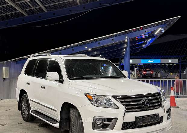 Lexus LX 570 2014 — լուսանկար 2