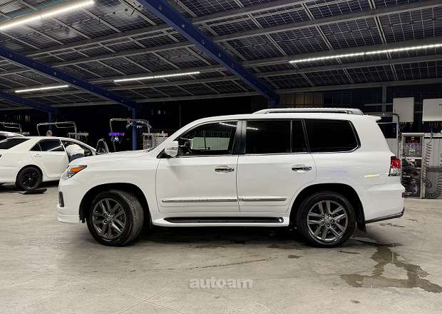 Lexus LX 570 2014 — լուսանկար 9