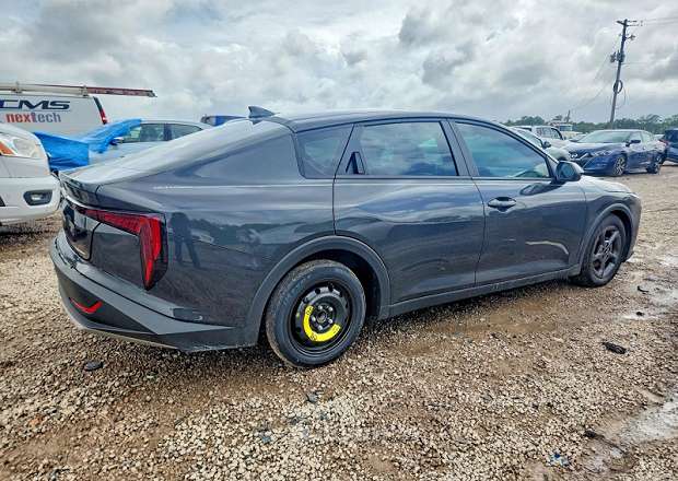 Kia K4