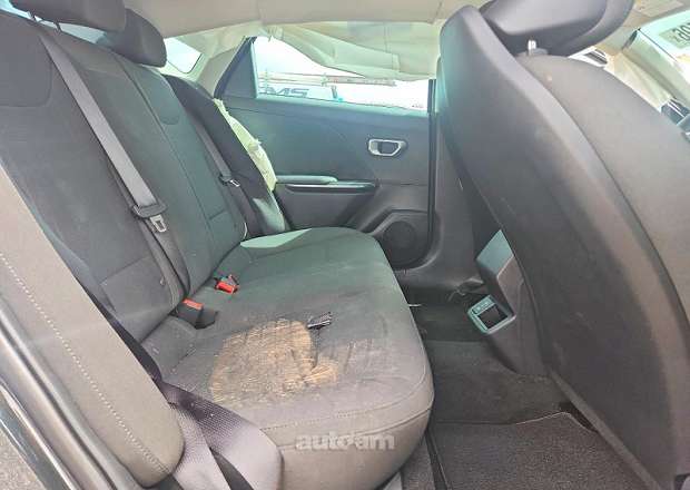 Kia K4