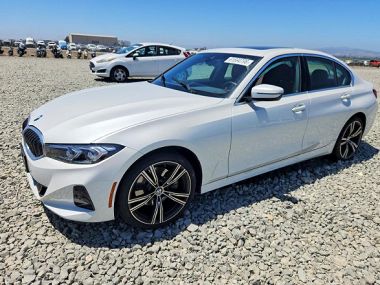 BMW 330  2024 