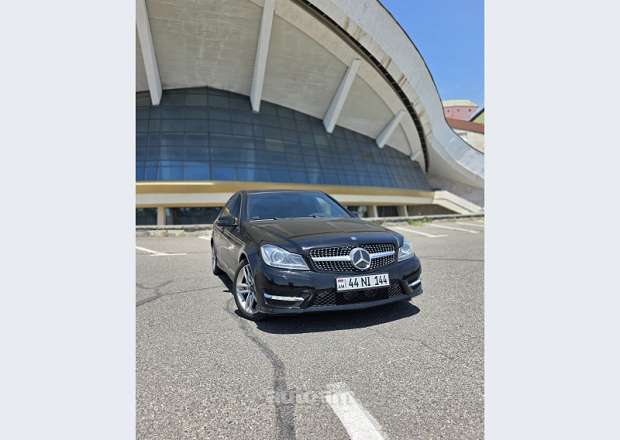 Mercedes-Benz C 180 2012 — լուսանկար 1