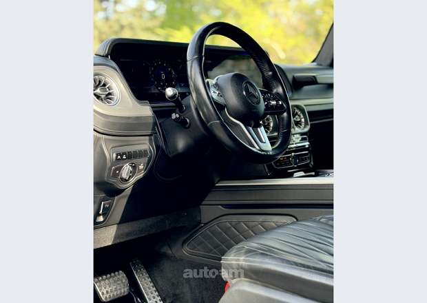 Mercedes-Benz G 500