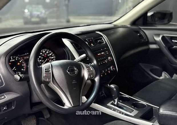 Nissan Altima 2015 — լուսանկար 9