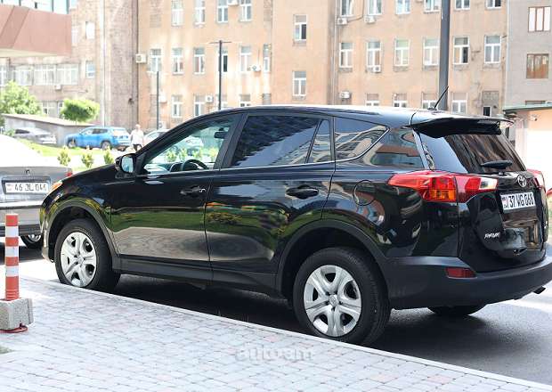 Toyota Rav 4 2013 — լուսանկար 2