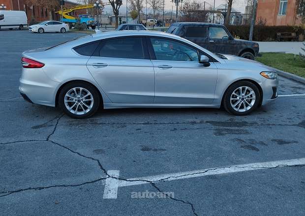 Ford Fusion 2019 — լուսանկար 3
