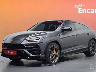 Lamborghini Urus  2020 