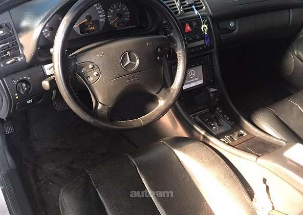 Mercedes-Benz CLK 320 2002 — լուսանկար 9