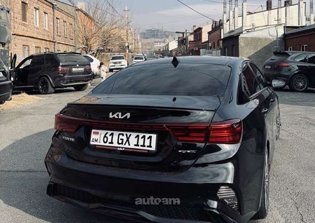 Kia Forte 2022 — լուսանկար 2