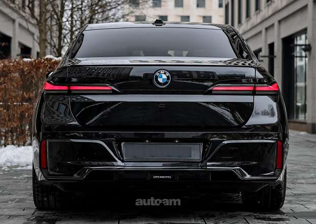 BMW 740