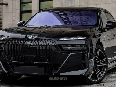 BMW 740  2023 