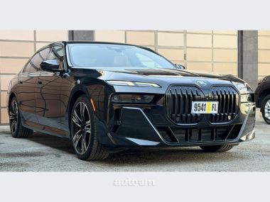 BMW 740  2023 