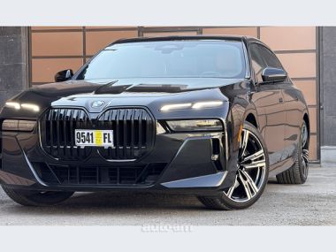 BMW 740  2023 