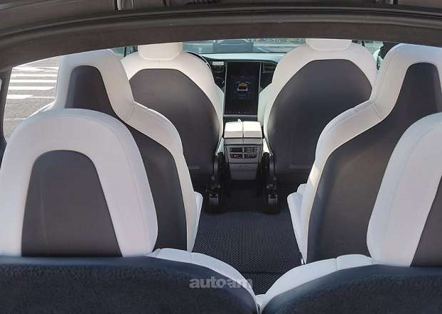 Tesla Model X 2020 — լուսանկար 6