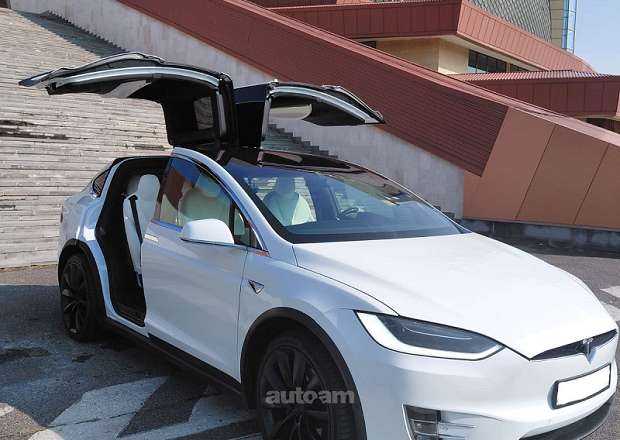Tesla Model X 2020 — լուսանկար 2