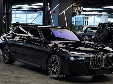 BMW 740  2023 