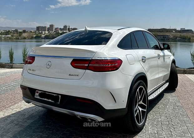 Mercedes-Benz GLE 43 AMG 2015 — լուսանկար 11