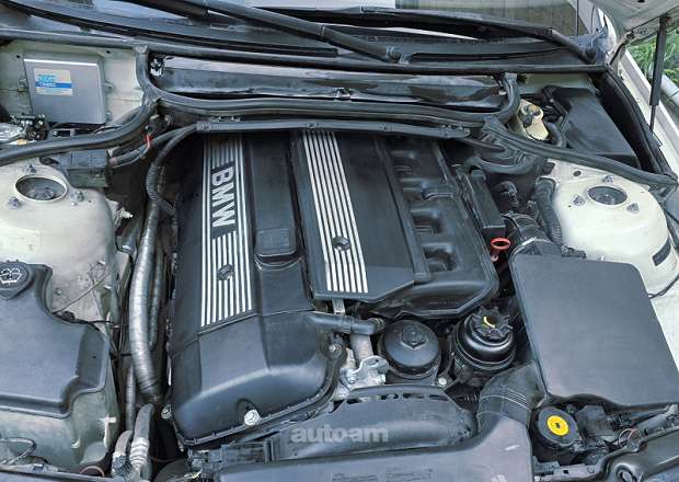 BMW 320 2002 — photo 7