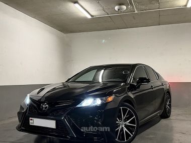 Toyota Camry  2023 