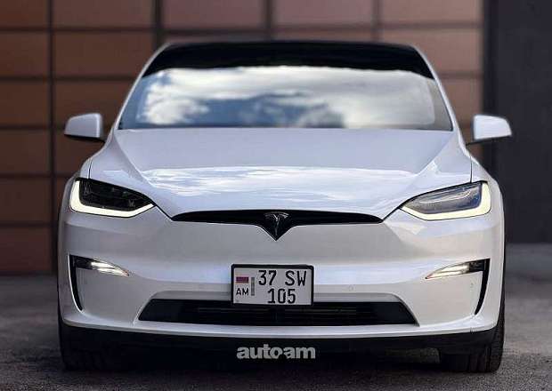 Tesla Model X 2022 — լուսանկար 2