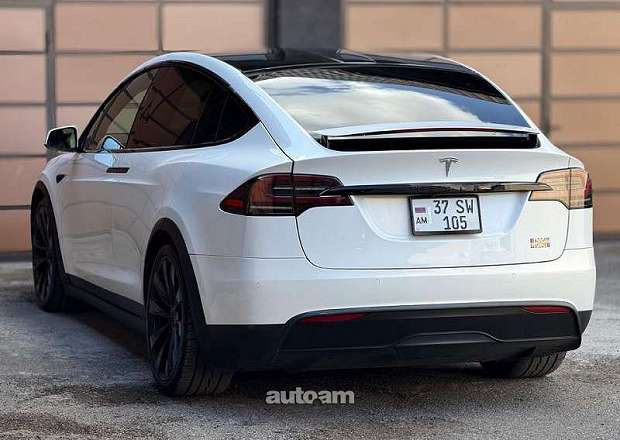 Tesla Model X 2022 — լուսանկար 5