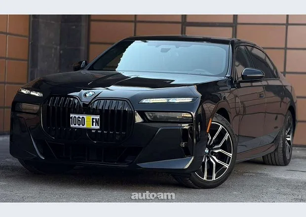 BMW 740 2023 — լուսանկար 1