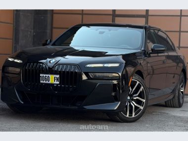 BMW 740  2023 