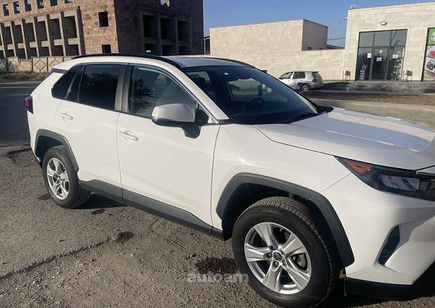 Toyota Rav 4