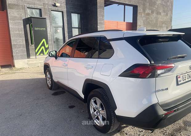 Toyota Rav 4