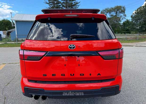 Toyota Sequoia