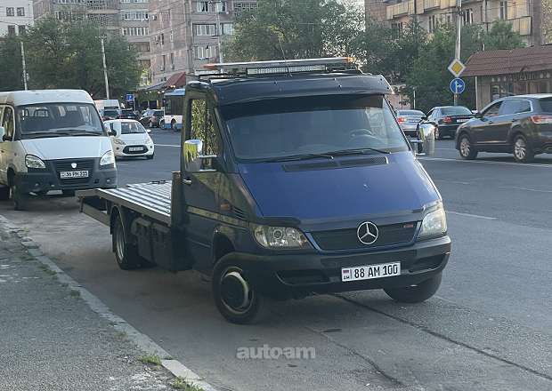 Mercedes-Benz Sprinter 2004 — լուսանկար 1