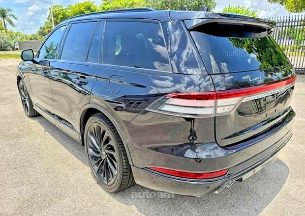 Lincoln Aviator